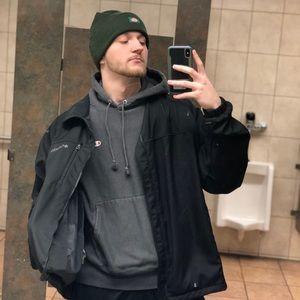 Meet your Posher, Gage